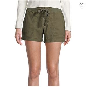 a.n.a • camo shorts